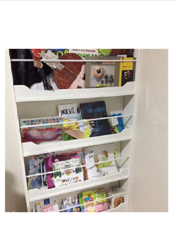 Maya Lake Montessori Kitaplık