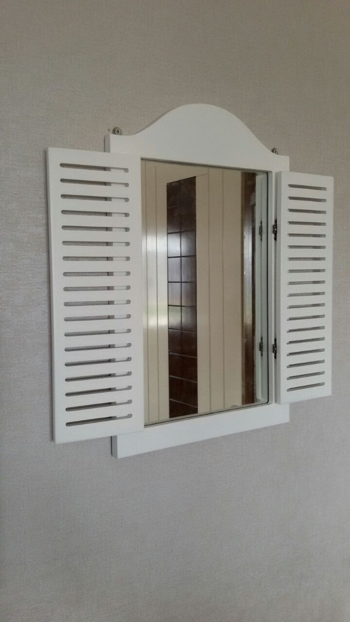 Rodos Lake Duvar Rafı