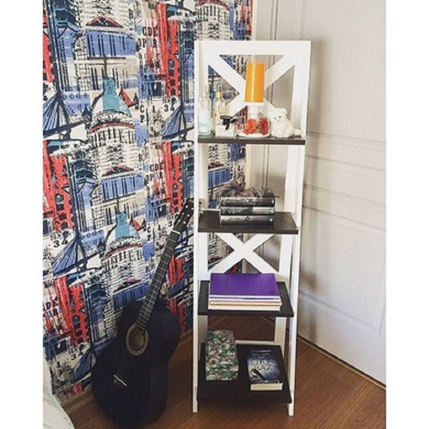 Samur Lake Kitaplık Çiçeklik